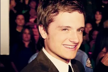 Josh Hutcherson (20 tahun)